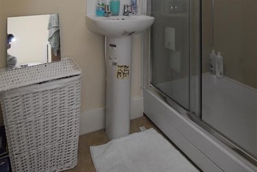 2 bed flat, 9 Seaton Avenue, Mutley, Plymouth, PL46QJ - Image 5